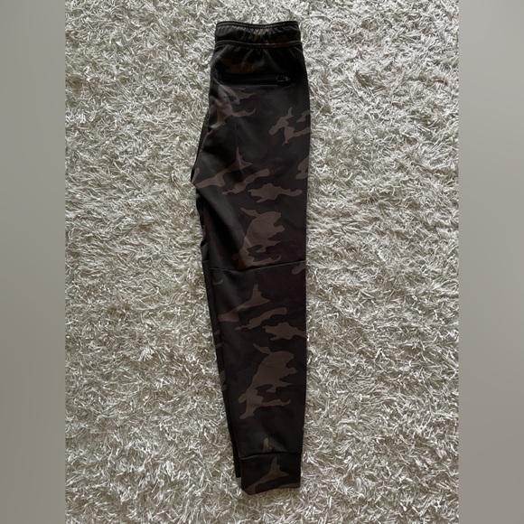 Pants - Picture 3 of 3